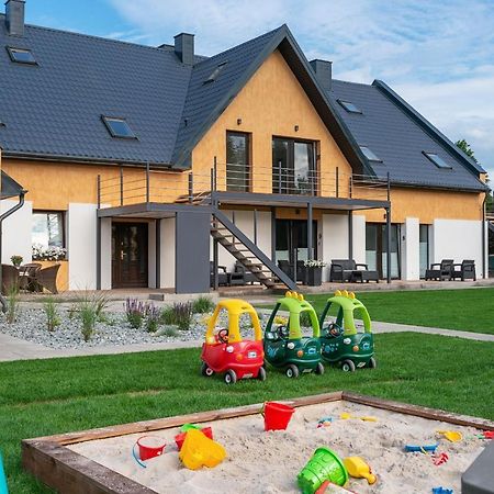Roza Baltyku - Apartamenty I Pokoje A Dębki Exterior foto