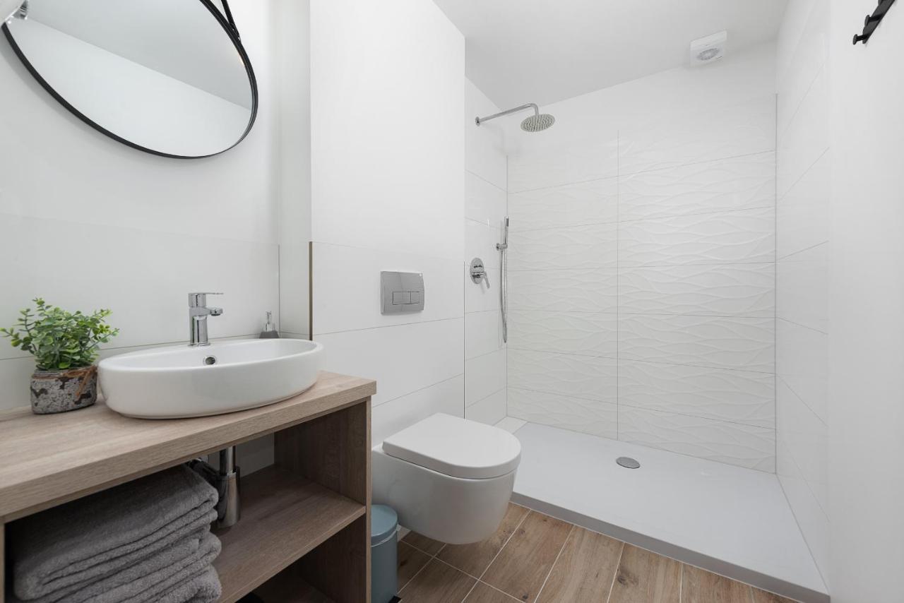Roza Baltyku - Apartamenty I Pokoje A Dębki Exterior foto