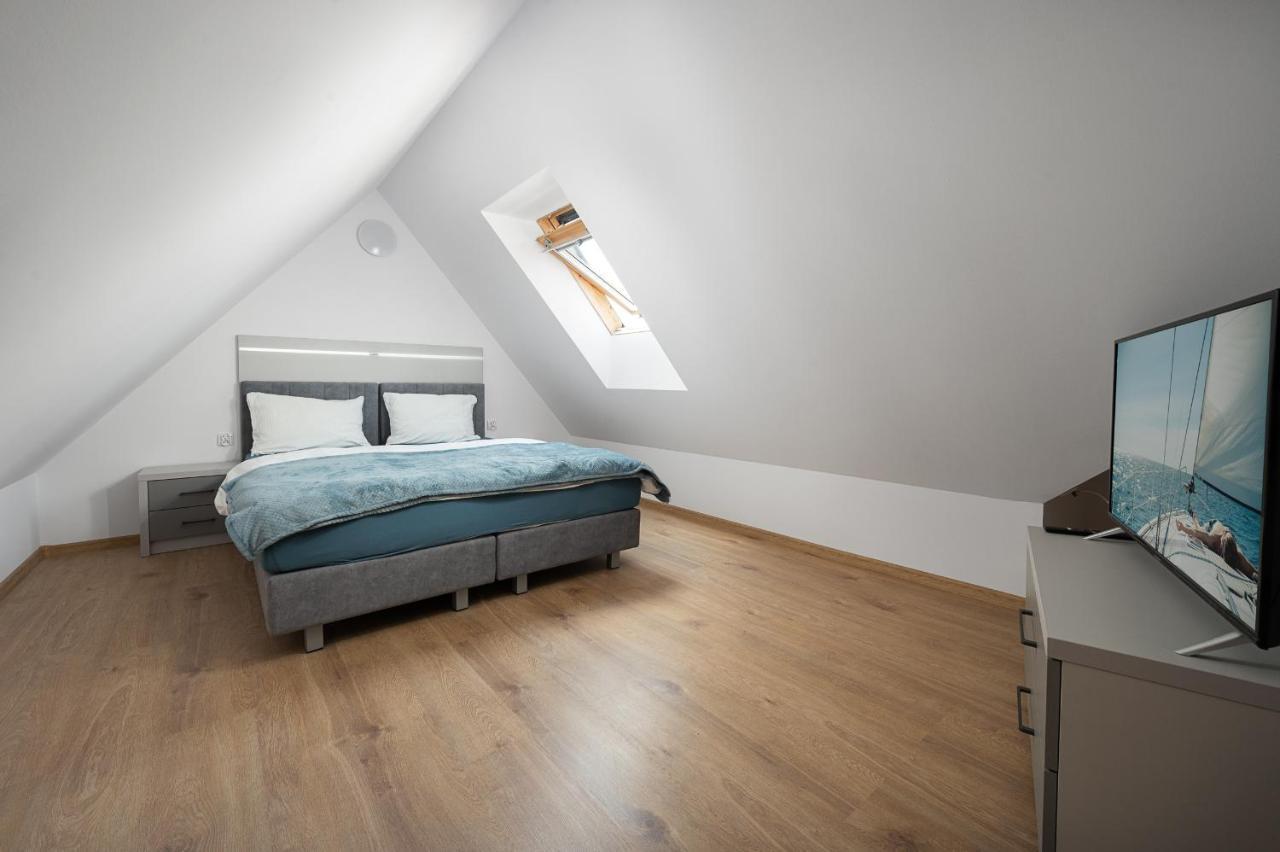 Roza Baltyku - Apartamenty I Pokoje A Dębki Exterior foto