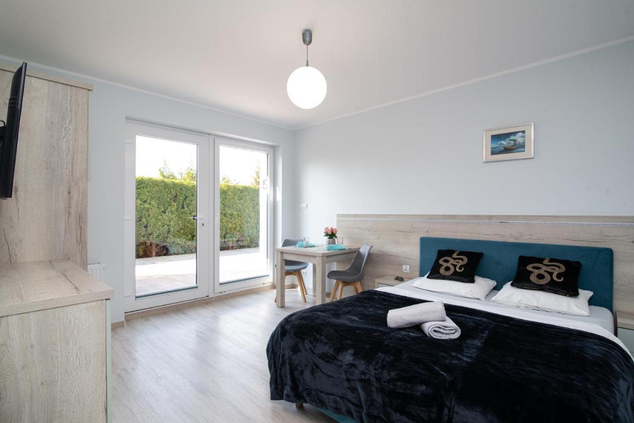 Roza Baltyku - Apartamenty I Pokoje A Dębki Exterior foto