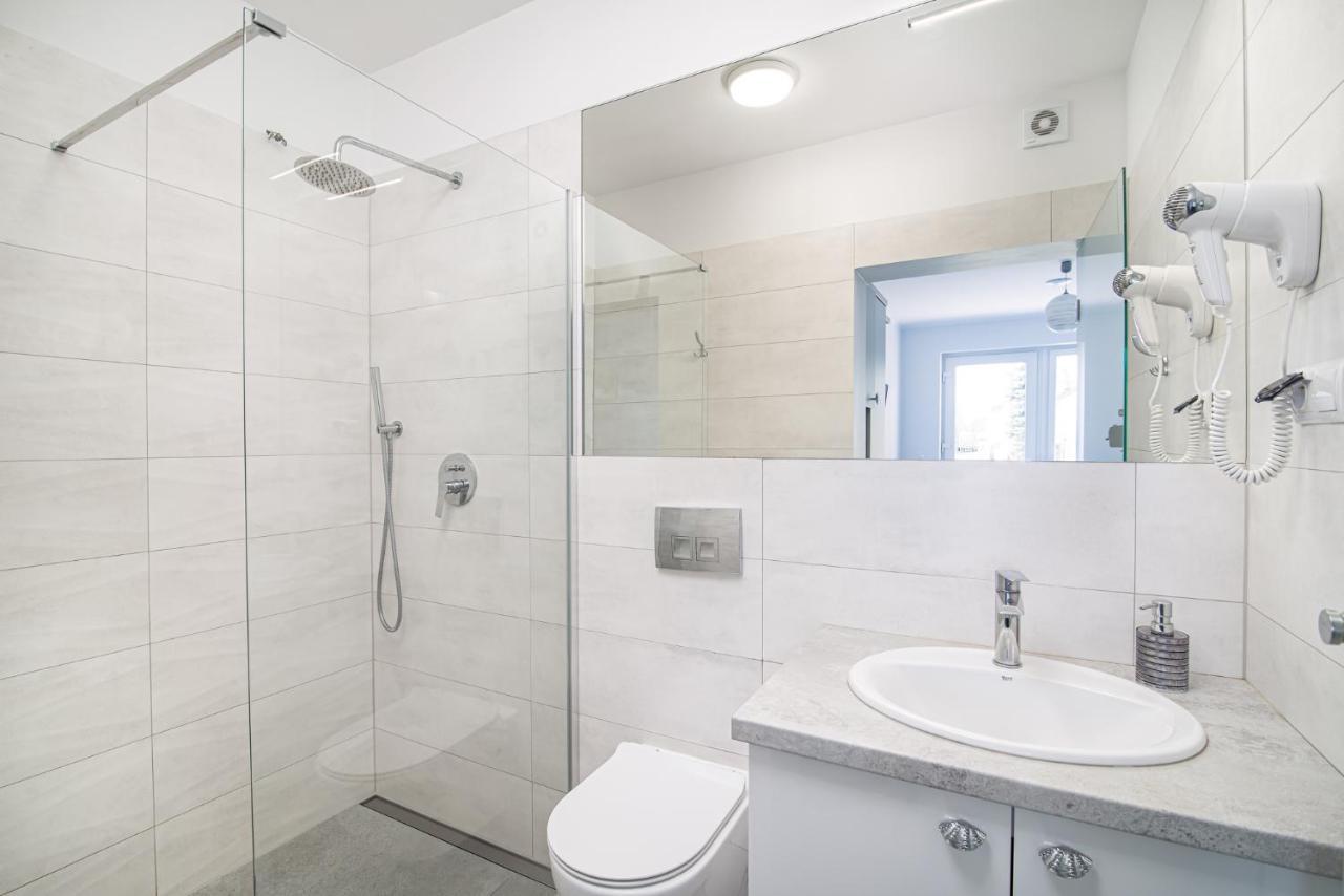 Roza Baltyku - Apartamenty I Pokoje A Dębki Exterior foto